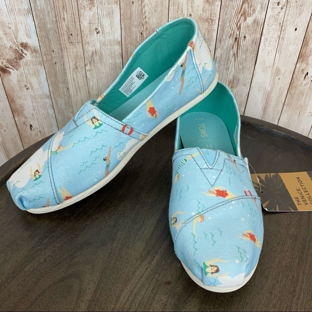 TOMS Classic Alpargata Blue Glow Swimmers Slip On Shoe Size 7.5 Women - Picture 2 of 13